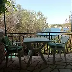 Apartments More Skrivena Luka