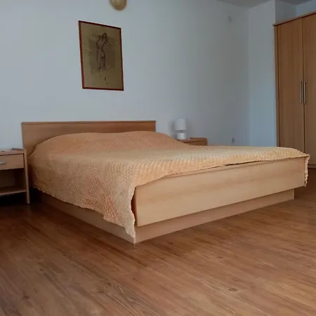 Apartments More アパート Skrivena Luka