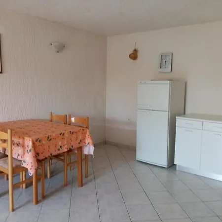 아파트 Apartments More