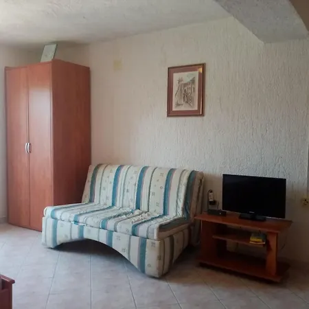 Apartments More * Skrivena Luka