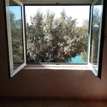 Apartment Apartments More