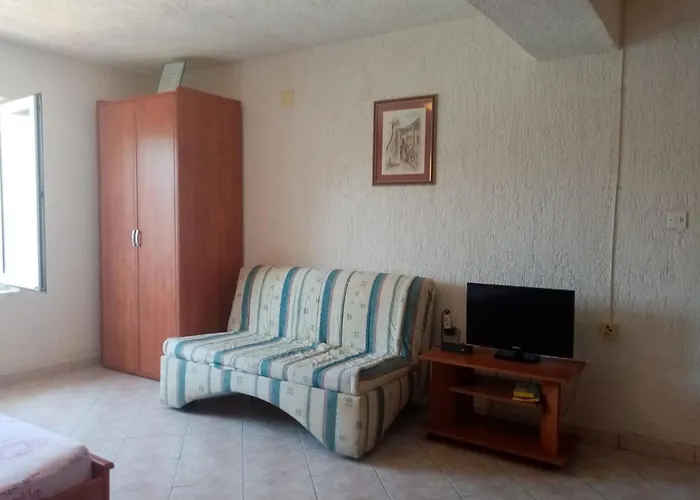 Apartments More * Skrivena Luka